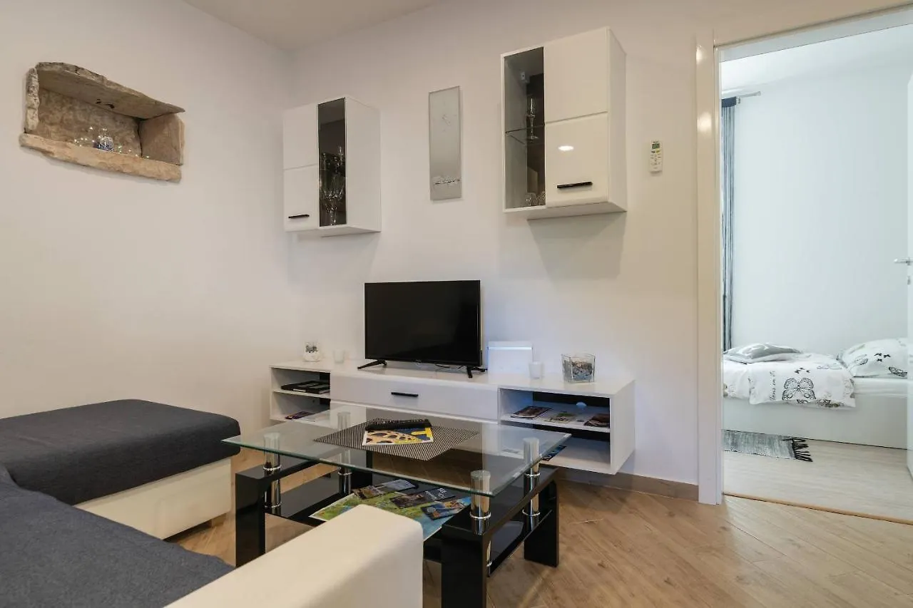 بولا Apartment Petra
